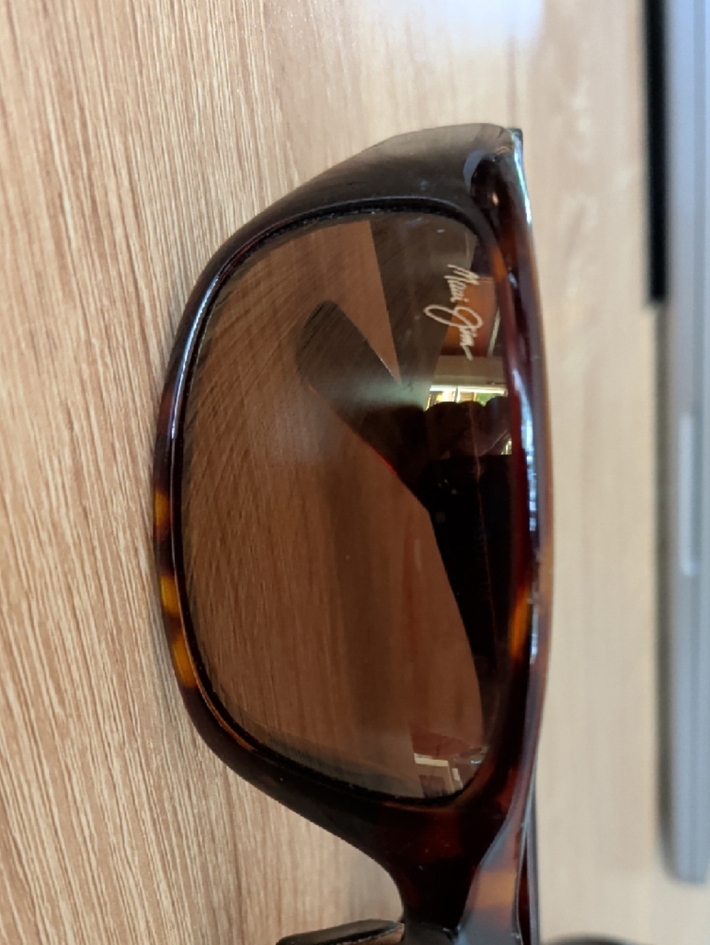 Maui Jim Brown Polarized Women's Sunglasses with Black Case - Picture 2 of 5